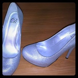 Silver Glitter Heels Size 8 Delicious Brand